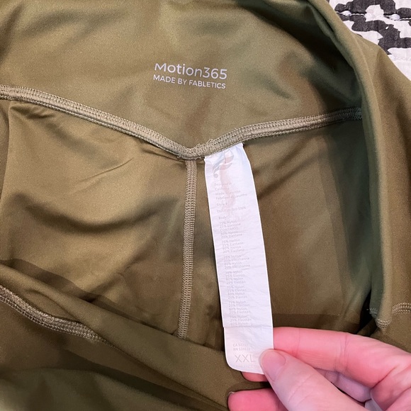 Fabletics’s Define PowerHold High Waisted 7/8 Leggings - Picture 3 of 5